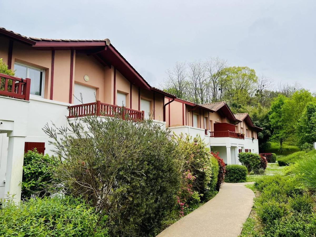 Appartement F2 A Cambo-Les-Bains Avec Piscine, Proche Thermes, Terrasse Et Parking - Fr-1-495-36 Exterior foto